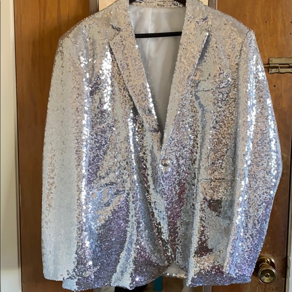 Blazer - Picture 1 of 5